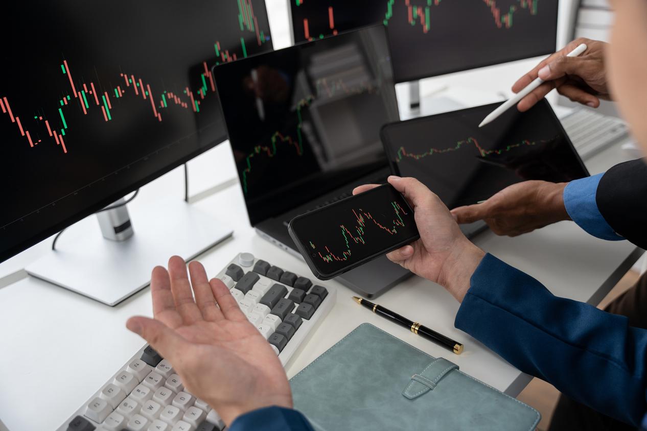 Quantitative Strategy Success : Millisecond-Level Execution Capability