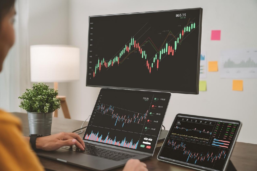 ACE Markets: Reconstructing trading knowledge with data , making every trade a stepping stone in evolution