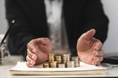 Is ＂analyst trading advice＂ a scam? — Deconstructing the profit chain behind precious metals ＂